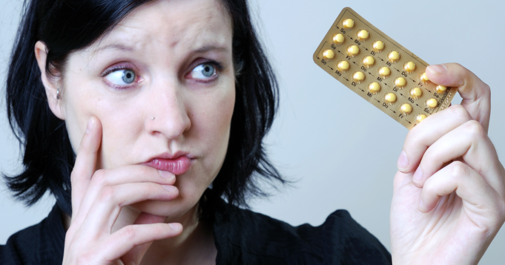 Image illustrating the relationship between the pill and weight gain